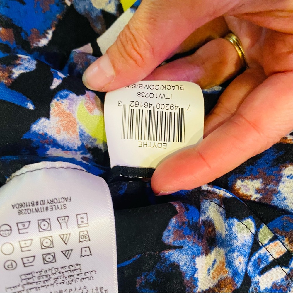 BCBGMaxAzria Edythe Cascade Drape Top - Picture 9 of 10